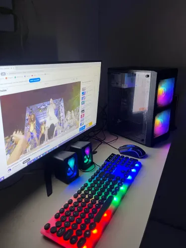 PC GAMER  / sem o monitor 