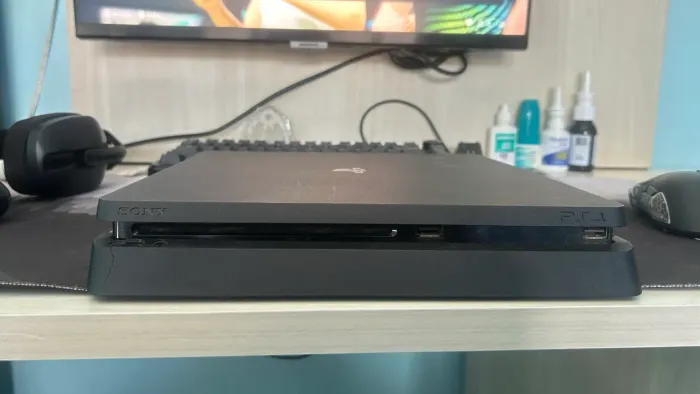 Ps4 slim