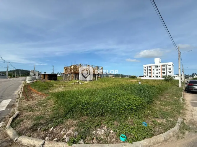 Terreno à Venda em Areias, Tijucas - SC