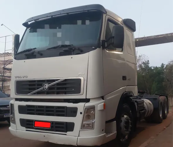 Vendo Volvo FH 400 - R$ 160.000,00