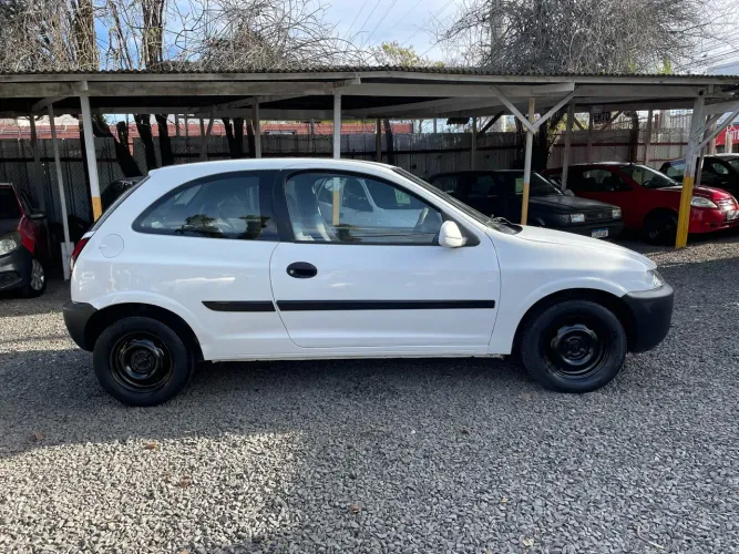 Chevrolet Celta 1.0/super/n.piq.1.0 MPFI VHC 8V 3P 2001