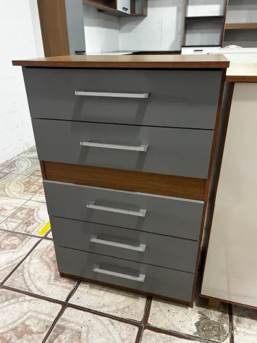 Cômoda cinza safira nova 5 gavetas