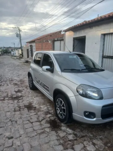 Fiat Uno Sporting 1.4 EVO Fire Flex 8V 4P 2011