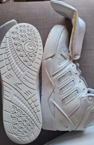 Tênis Adidas Midcity Mid n? 40 seminovo- R$ 250
