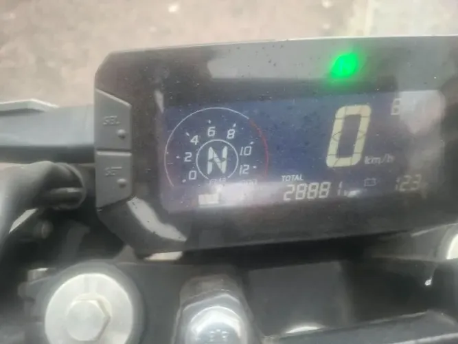 Moto CB 300 TWISTER 2024