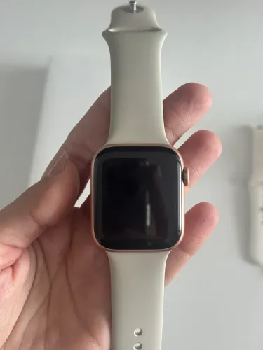 Apple Watch SE 44mm