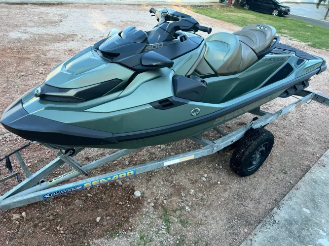 Jet ski seadoo 300 2022 gtx sea doo Jetski