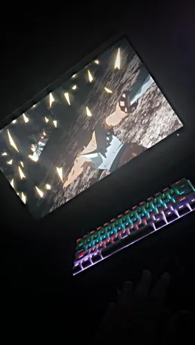 Teclado mecânico 60% - BRANCO - switch azul - seminovo -