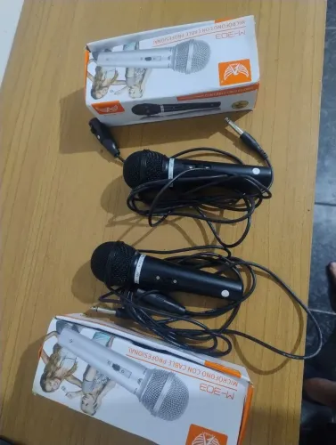 Microfone karaoke