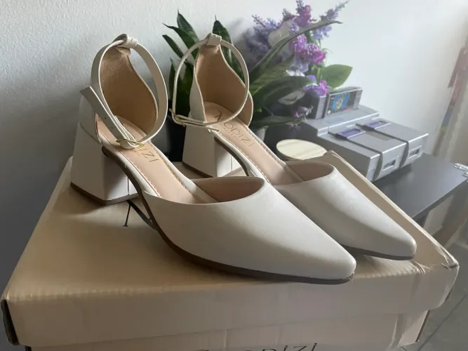 Sapato feminino off-white