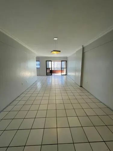 Apartamento com 143,91m² nos Aflitos!