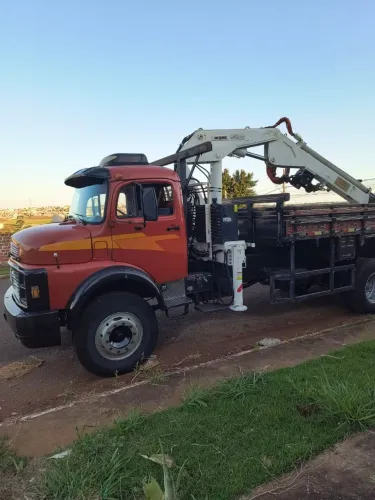 Caminhão munck Mb 1313