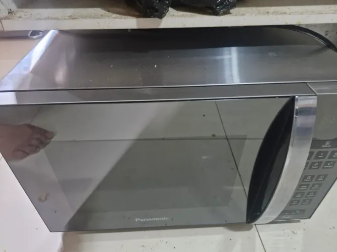 Micro-ondas Panasonic inox espelhado 34 litros