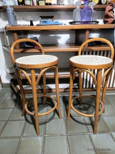 Banquetas altas(parcelo cartão)estilo Thonet