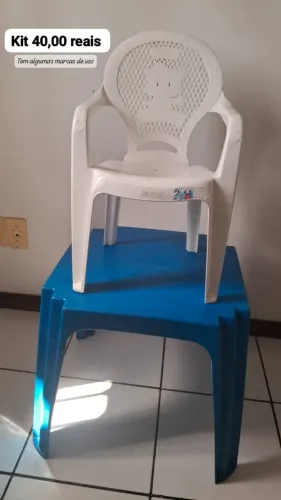 mesa e cadeira infantil