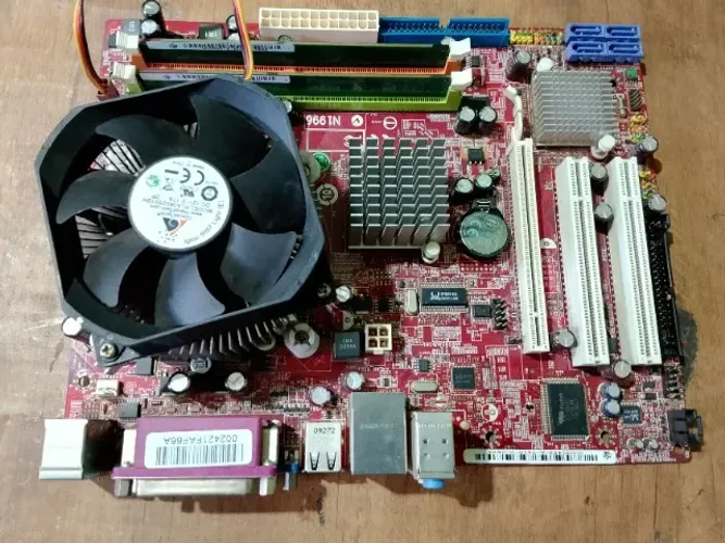 Placa Mãe c/Processador completa