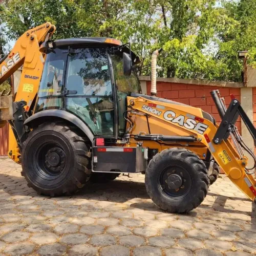 Retroescavadeira Case 580n 4x4 ano 2022