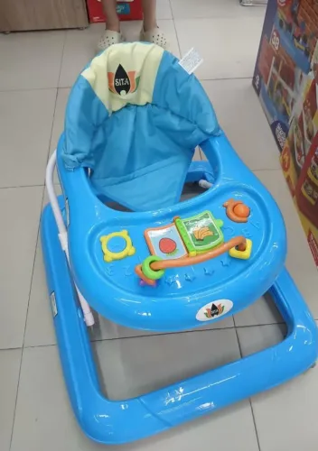 Andador infantil _várias cores