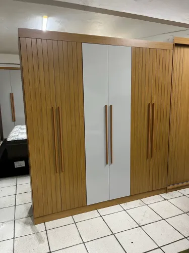 Guarda-roupa de casal 100%MDF com montagem Inclusa