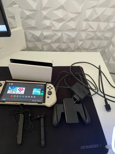 Nintendo Switch Oled 64gb Desbloqueado na LR games