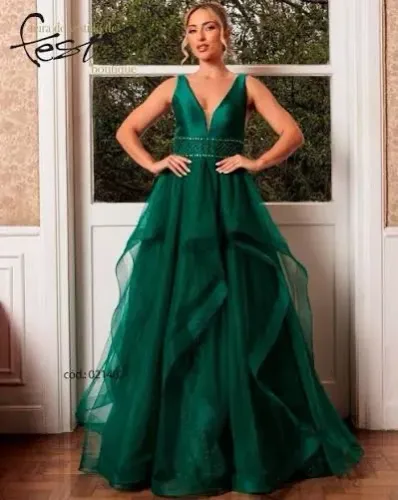 vestido feminino semi novo 