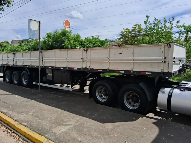 Carreta guerra bobineira ls 12.40