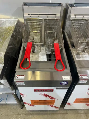 Fritadeira a gás LG400 Vulcan com 120.000Btus nova