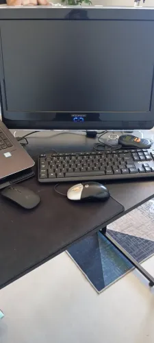 Vendo Computador All-in-One Marca: Arquimedes Modelo/Linha: Corporativo-B Código: A61828 T