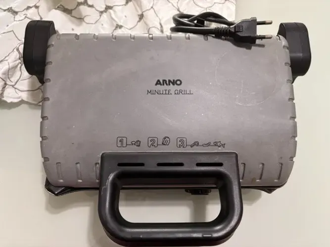 Grill Arno 110V