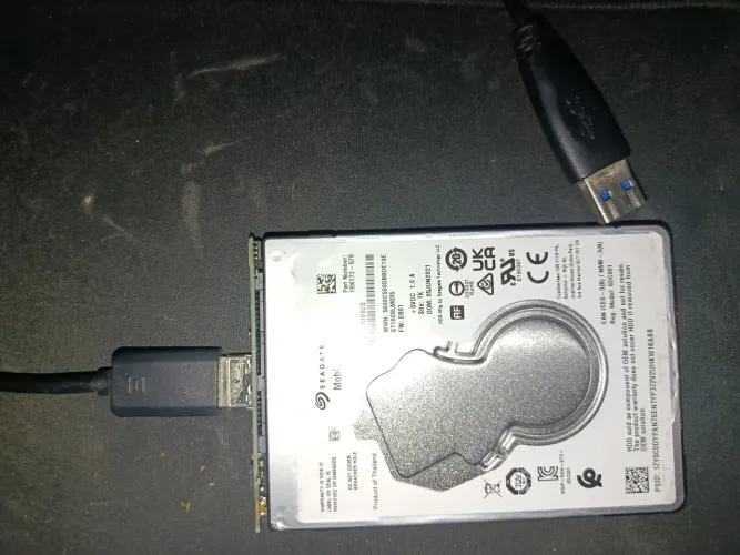 HD Seagate 1TB com adaptador USB
