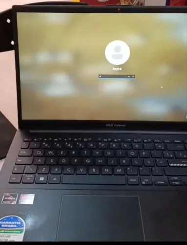 Notebook ASUS VivoBook Go 15, AMD RYZEN 5 7520U, 8GB, 512GB SSD