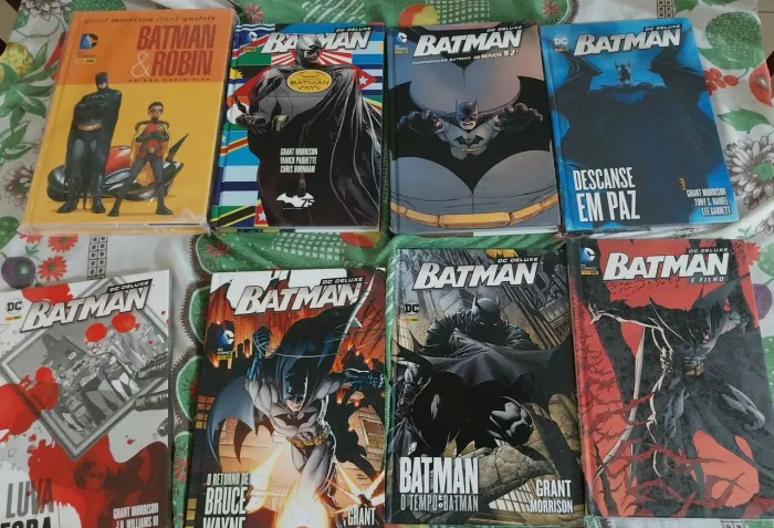 Batman Coleção Grant Morisson DC Deluxe com edição definitiva - 8 volumes