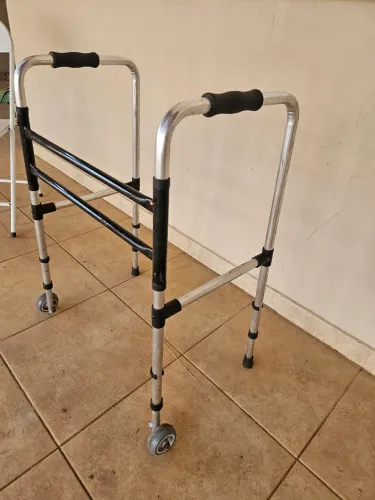 Andador Ortopédico Idoso