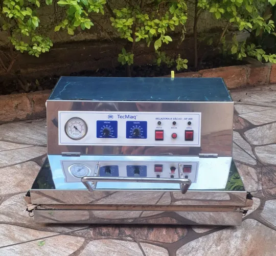 Seladora a Vácuo de Sucção 220V. Funcionando Perfeitamente...