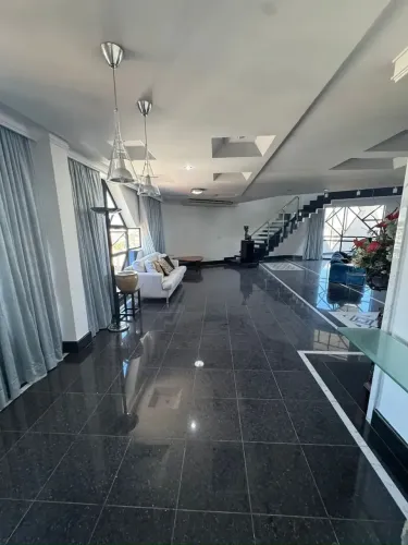 Apartamento cobertura triplex com 5 quartos em Cuiabá-MT no bairro Araés