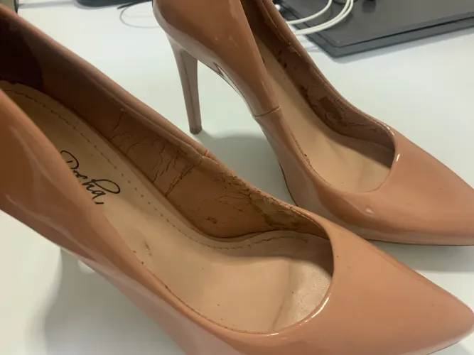 Salto alto scarpin nude 
