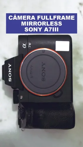Sony A7III corpo com lente 28-70mm