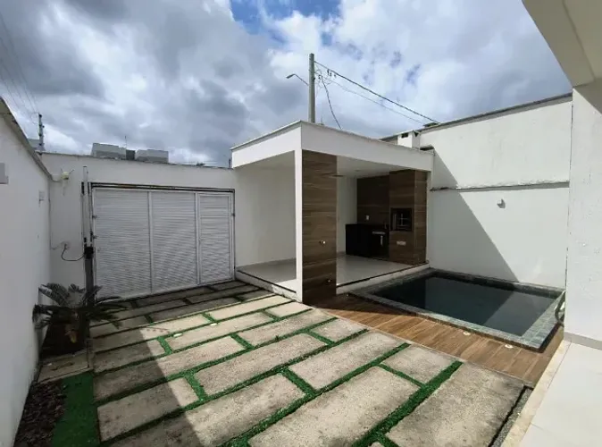 LOCAÇÃO | CASA EM RESIDENCIAL FECHADO NO ARAÇAGY