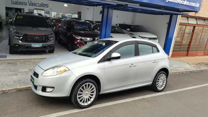 Fiat Bravo Absolute Dualogic 1.8 Flex 16V 5P 2012