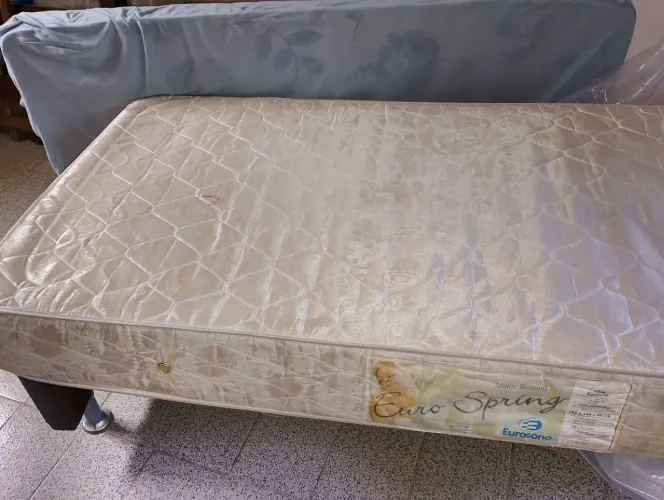 Cama box solteiro , com cama auxiliar 
