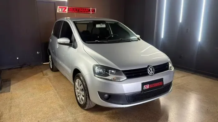Volkswagen Fox 1.0 MI Total Flex 8V 5P 2013