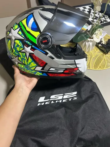 Capacete ls2