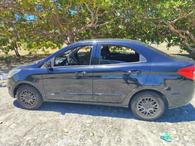 Ford KA+ Sedan 1.5 SEL 16V Flex 4P 2014