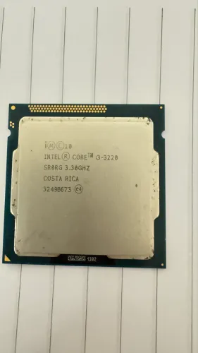 Processador Intel core i3 da 3ª geração.