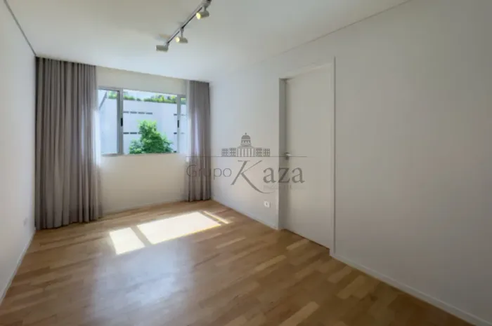 Apartamento - Alto da Lapa - 2 Dormitórios - 55m².