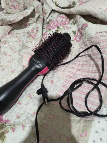 Escova secadora Britânia, modelador de cachos e secador de cabelo 2 em 1