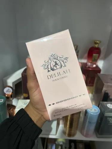 DELILAH POUR FEMME - PERFUME ÁRABE ORIGINAL LACRADO