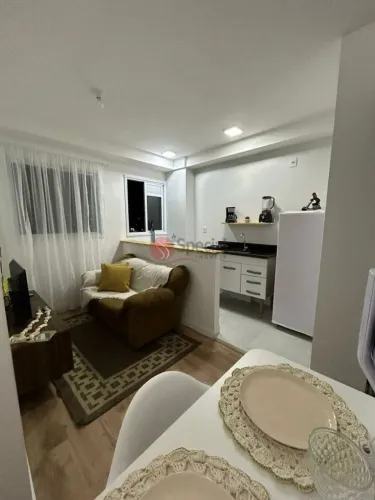 Apartamento semimobiliado na Vila Formosa, 1 dormitório, lazer no condomínio.