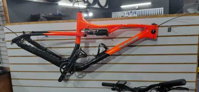 Quadro Full Carbon Caloi Elite FS Tamanho 19 | Apenas 3,5 kg 10x sem juros