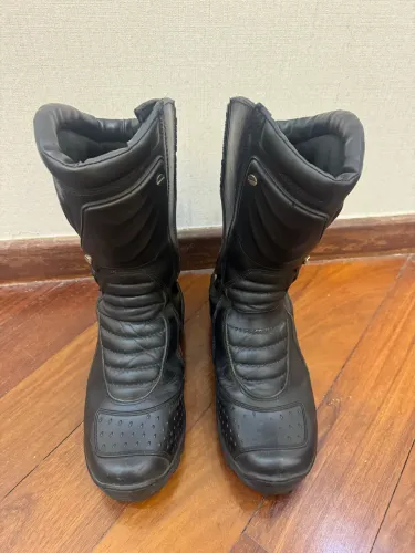 Bota de Couro Moto Tática 41 Acerro